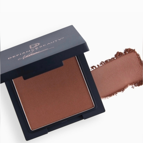 Defiance Beauty Other - DEFIANCE BEAUTY Satin Sovereign Bronzerin Color:Immortal Envy NEW IN BOX